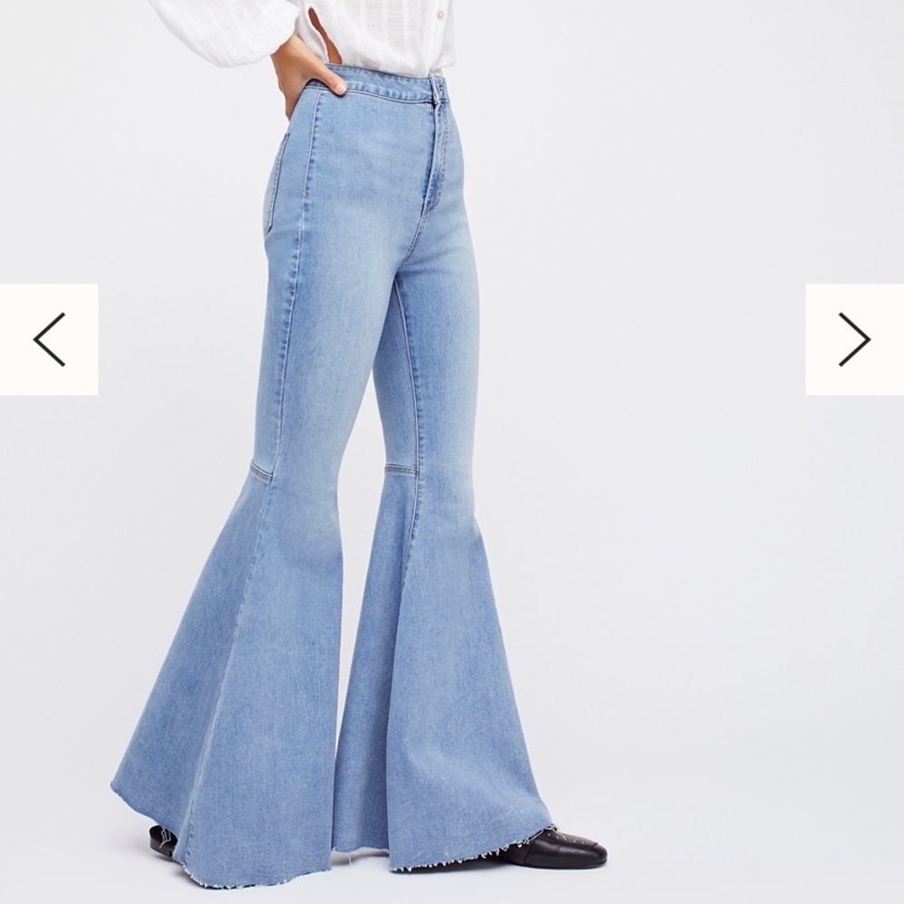 FREE PEOPLE JUST FLOAT ON FLARE JEANS